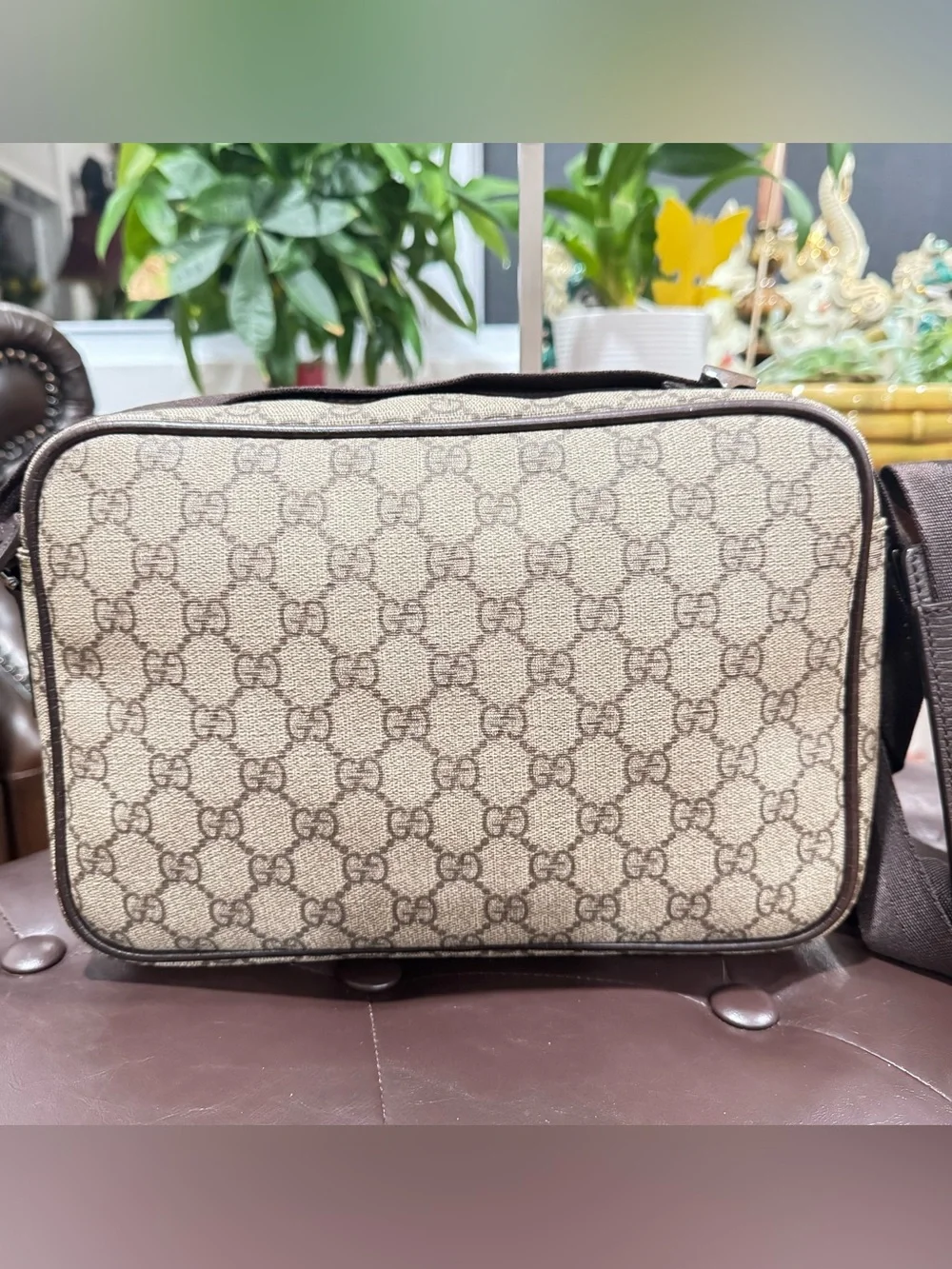 Gucci GG Supreme Monogram Canvas Brown Leather Messenger Crossbody Bag